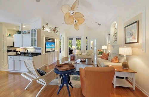 Anna Maria House | Villa Livella by Duncan Real Estate