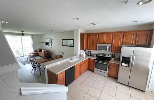 Florida Central Atlantic Coast Apartment | Vista Cay Townhouse, next to convention Center