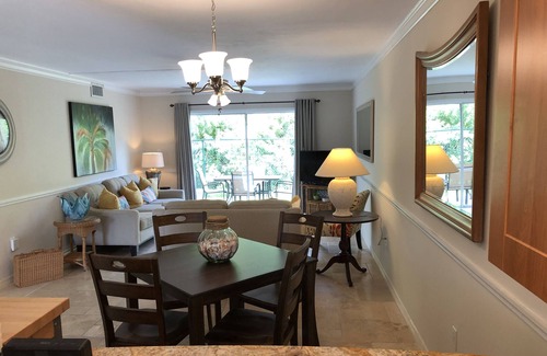 Siesta Key Condo | Walk To Crescent Beach, Updated Sea Winds Condo with Patio
