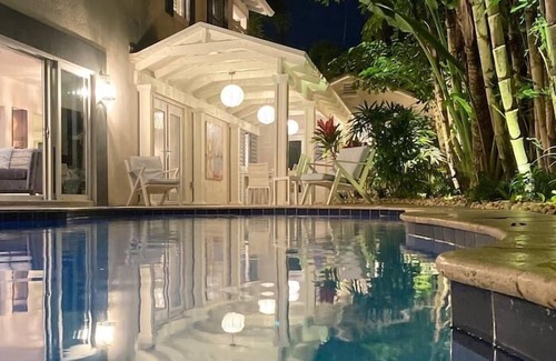 Victoria Park House | Walk to Las Olas~ Beach Nearby~ Private Htd Pool