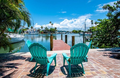 Madeira Beach House | WALK TO THE BEACH FISHING VIEWS from DOCK bring BOAT