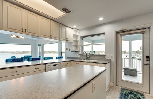 Crystal Shores House | Waterfront Gem: Crystal River Family Home