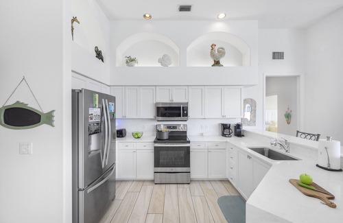 Marco Island House | Waterfront home with views, pool & walk to beach