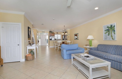 Marathon House | Waterfront luxury Villa (60) with sunset views and boat slip