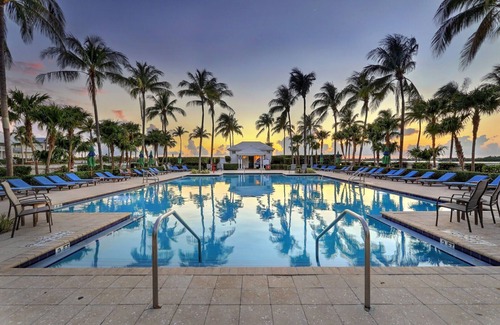 Marathon House | Waterfront luxury Villa (60) with sunset views and boat slip