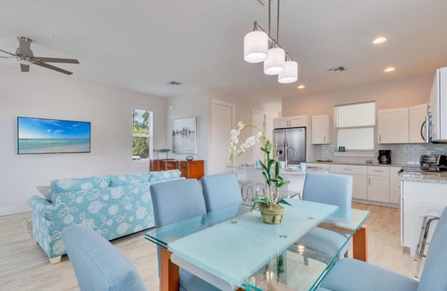 Naples House | Welcome to Sunset Bay Guest House