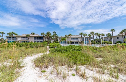 Whitney Beach Condo | Whitney Beach #326 Condo by RVA