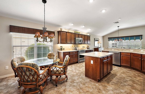 Wildwood House | Willie’s Place w/Golf Cart, Hot Tub & Lanai | Dog Friendly