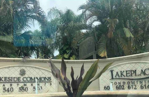 West Palm Beach Condo | Wonderful condo close to outlets and city place!