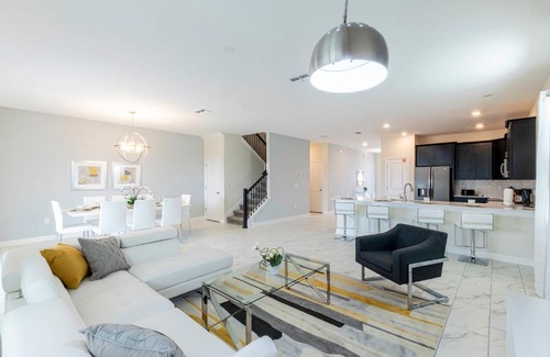 Four Corners House | Wonderful home with movie room near Disney