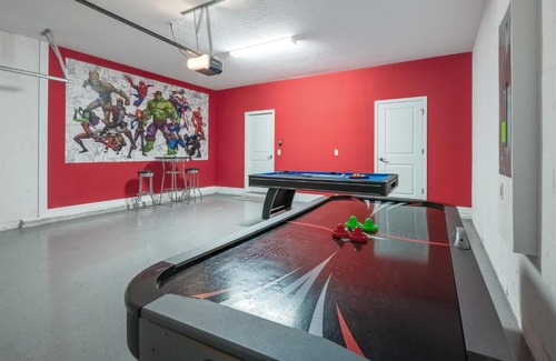 Four Corners House | Wonderful home with movie room near Disney