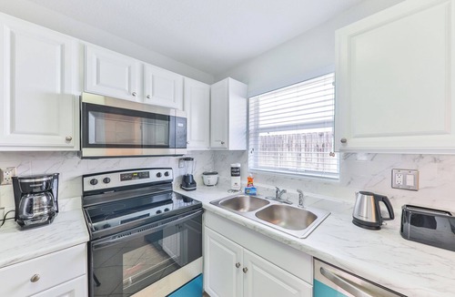 Edgewood House | Сomfy Unit in Fort-Lauderdale