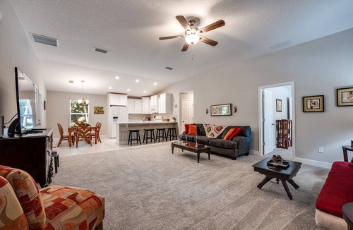 Lakeside House | 1 Acre |Dogs Ok |Firepit |Level 2 EV Charger |Book Moody Woods Next Door for More