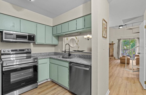 Harbison Apartment | 1 Bd 1.5 Bth Condo remodel 2025!