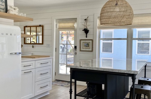 Indian Rocks Beach Cottage | 1 Bd Immaculate Gulf front BOHO Beach Cottage