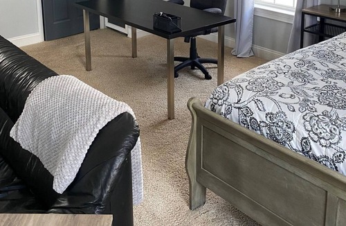 Davidson Apartment | 1 Bed studio in Davidson Close to restaurants and nature trails