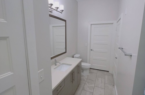 Lenox Condo | 1 Bedroom 1 Bathroom House In Atlanta With Great Location