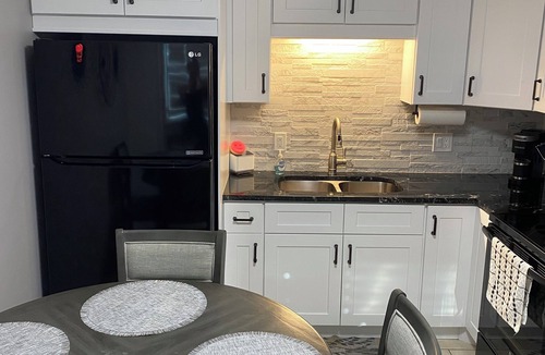 Cypress Lake Condo | 1-bedroom condo in fabulous Fort Myers! WiFi, AC, beautiful pool and Tiki Hut