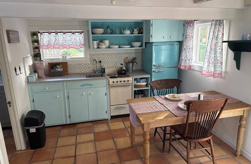 Bayou Oaks Cottage | 1-bedroom cottage in a park like setting! Close to Spring Training and Beaches.