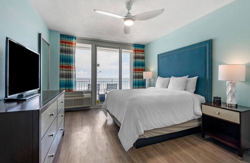 Daytona Beach Shores Resort | 1 Bedroom Oceanfront Condo at Daytona Beach Seabreeze!