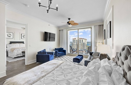 Clearwater Beach Hotel | 1 Bedroom Penthouse Suite located within the Sandpearl Resort & Spa