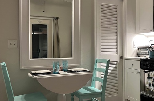 East Fort Lauderdale House | 1 Bedroom Suite in a duplex house- private heated pool for you- walk to beach