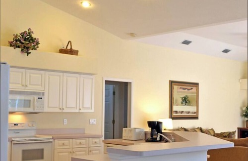 Siesta Key House | 1 Block to the Beach on Siesta Key Vacation Rental Home with Swimming Pool