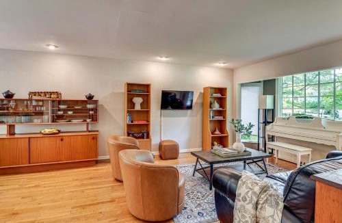 Princeton House | 1 Mi to Campus: Princeton Home w/Furnished Deck