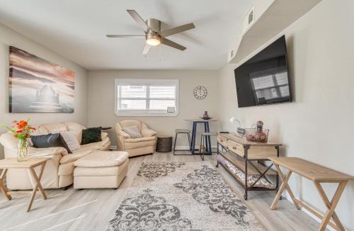 South Pensacola House | 1 Mi to Dtwn Home with Furnished Patio in Pensacola