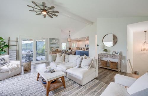 Young Harris House | < 1 Mi to Lake Chatuge: Home w/Mtn & Water Views!