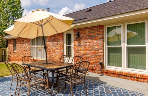 Fortson House | 1 Mile to Flat Rock Park Sweet Southern Ranch