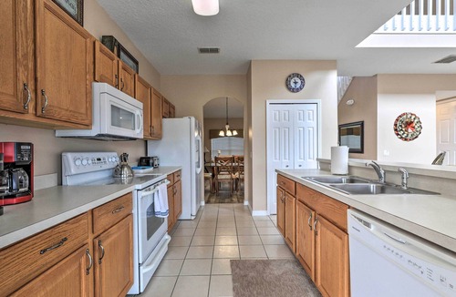 Highgate Park House | 10 Mi to Disney: Davenport House w/Pool & Spa!