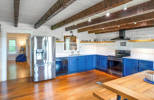 Rutherford County Cabin | ~ 10 Mi to Downtown: Murfreesboro Area Cabin