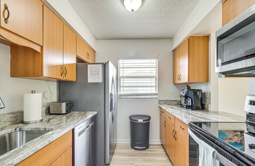 Silver Springs Shores House | 10 Mi to Dtwn Ocala: Dog-Friendly Home w/Fire Pit