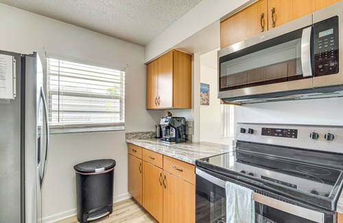 Silver Springs Shores House | 10 Mi to Dtwn Ocala: Dog-Friendly Home w/Fire Pit