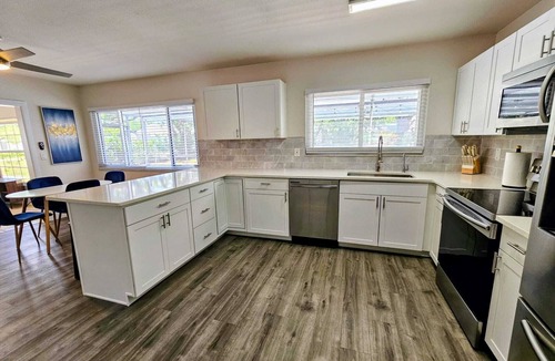 North Port House | 10 minutes to Mineral Springs w/large Pool and Pet Friendly!