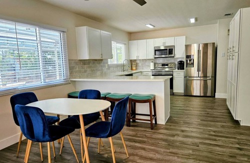 North Port House | 10 minutes to Mineral Springs w/large Pool and Pet Friendly!