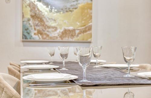 Lake Sarasota House | 10 sleeps 3bd 2bth house Hot tub free parking