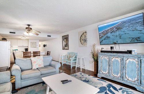 Garden City Condo | 100 m² Condo ∙ 2 bedrooms ∙ 6 guests