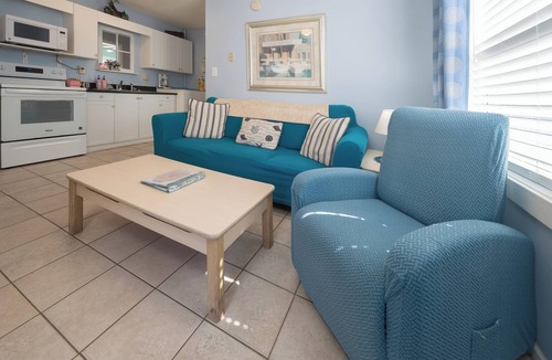 Laguna Beach Cottage | 100 Yard from the beach