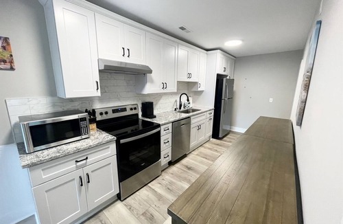 Isle of Palms Condo | #101 Ocean Inn 2 Bedroom 1.5 Bath Modern Favorite