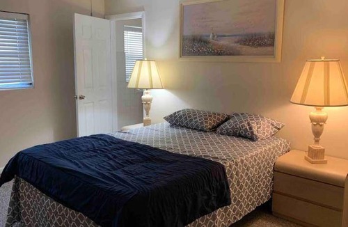 Pine Ridge Apartment | 102 m² Apartment ∙ 2 bedrooms ∙ 5 guests