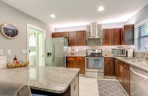 Jupiter Farms Cottage | 102 m² Cabin ∙ 1 bedroom ∙ 2 guests