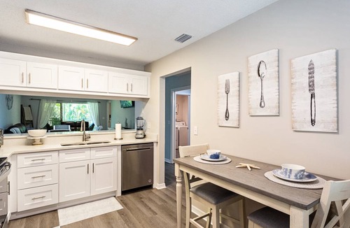 Naples Condo | 102 m² Condo ∙ 2 bedrooms ∙ 4 guests