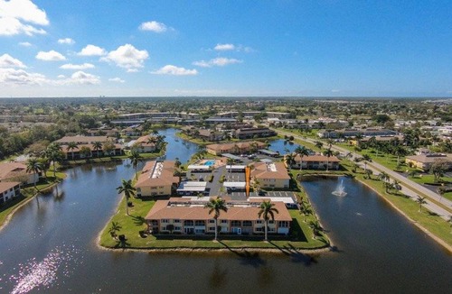 Naples Condo | 102 m² Condo ∙ 2 bedrooms ∙ 6 guests