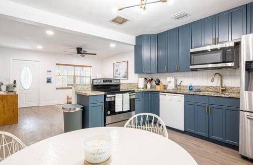 Middle River Terrace House | 102 m² House ∙ 3 bedrooms ∙ 8 guests