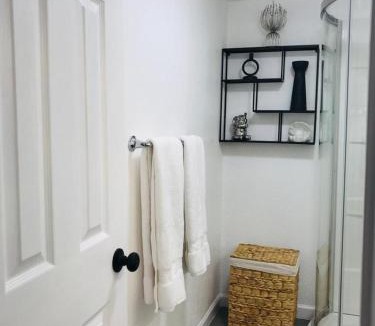 Highlands House | 10515 Houston Avenue