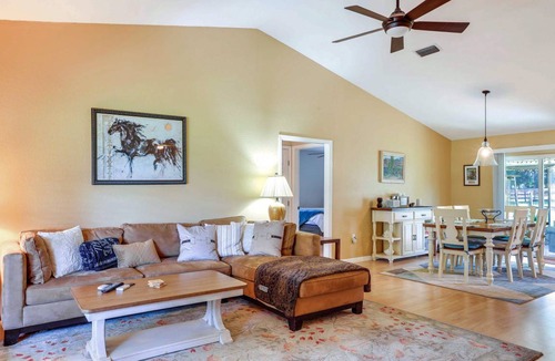 Fellowship House | 106 m² House ∙ 2 bedrooms ∙ 4 guests