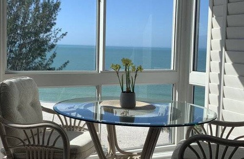 Moorings Condo | 107 m² Condo ∙ 2 bedrooms ∙ 4 guests