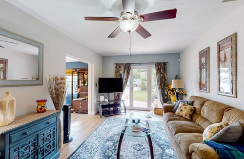South Middle River House | 109 m² House ∙ 2 bedrooms ∙ 4 guests